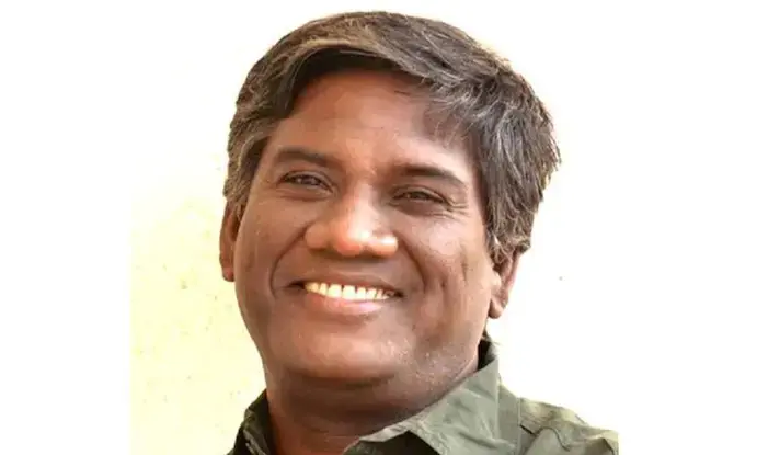 അറസ്റ്റിലായ ഐ.എ.എസ് ഓഫീസർക്കൊപ്പമുള്ള അമിത് ഷായുടെ ചിത്രം പോസ്റ്റ് ചെയ്തു; സംവിധായകനെതിരെ കേസ്