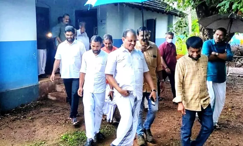 ഇളംബച്ചി സ്കൂൾ കെട്ടിടം പുരാവസ്തു വകുപ്പ് സംരക്ഷിക്കും -മന്ത്രി ഇളംബച്ചി സ്കൂൾ കെട്ടിടം പുരാവസ്തു വകുപ്പ് സംരക്ഷിക്കും -മന്ത്രി