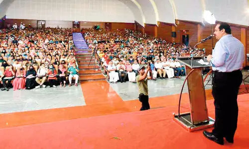 ആയിരങ്ങളുടെ ജീവിതം മാറ്റാനുള്ള കൈയൊപ്പാണ് സിവിൽ സർവിസ് -എ.പി.എം. മുഹമ്മദ്‌ ഹനീഷ്