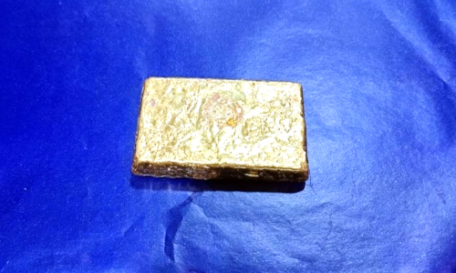 ഇ​ൻ​ഡി​ഗോ വി​മാ​ന​ത്തി​ന്‍റെ ശു​ചി​മു​റി​യി​ൽ 50 ല​ക്ഷ​ത്തി​ന്‍റെ സ്വ​ർ​ണം