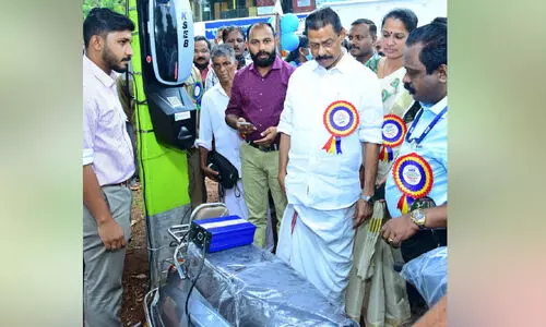 ഇനി ചാർജ് ചെയ്ത് യാത്ര തുടരാം; കണ്ണൂരിൽ 91 ഇ​ല​ക്ട്രി​ക് വാ​ഹ​ന ചാ​ർ​ജി​ങ് കേ​ന്ദ്ര​ങ്ങ​ൾ ത​യാ​റാ​യി