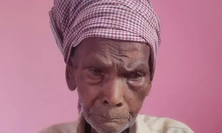 വോട്ട് ചെയ്യണമെന്ന അവസാന ആഗ്രഹം പൂർത്തീകരിച്ച് 30 മിനിറ്റിനുള്ളിൽ 105കാരൻ വിട പറഞ്ഞു