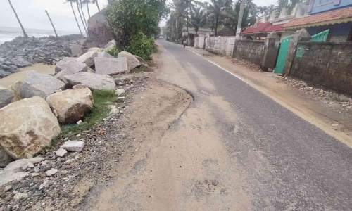 മഴയും കാറ്റും: കടൽ പ്രക്ഷുബ്ധം, അഞ്ചുതെങ്ങ് തീരം ആശങ്കയിൽ