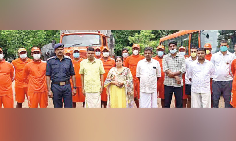 Fear of floods Union Army reaches Nilambur Fear of floods Union Army reaches Nilambur