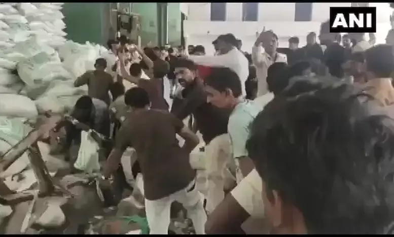 ഗുജറാത്ത് ഫാക്ടറിയിൽ ചുമരിടിഞ്ഞ് വീണ് 12 തൊഴിലാളികൾ മരിച്ചു