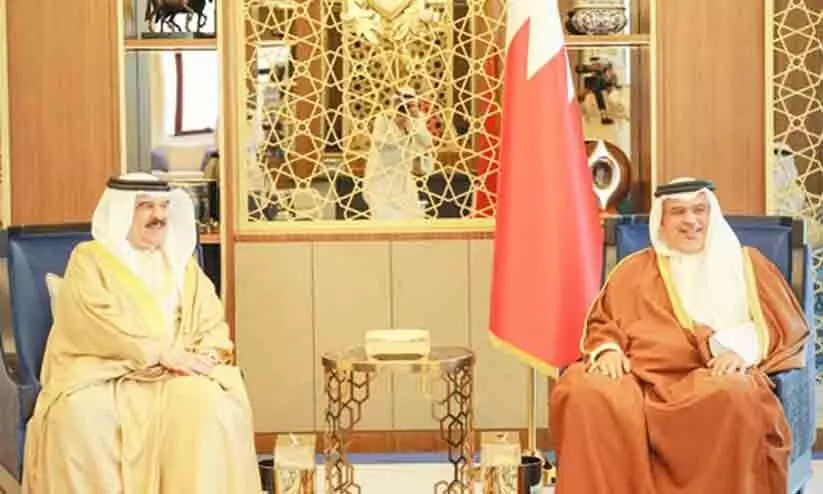 ഹമദ് രാജാവും കിരീടാവകാശിയും കൂടിക്കാഴ്ച നടത്തി ഹമദ് രാജാവും കിരീടാവകാശിയും കൂടിക്കാഴ്ച നടത്തി