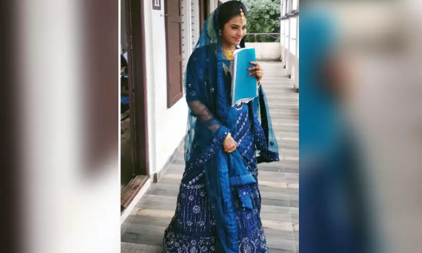 പരീക്ഷഹാളില്‍നിന്ന് വിവാഹ വേദിയിലെത്തി അബിന