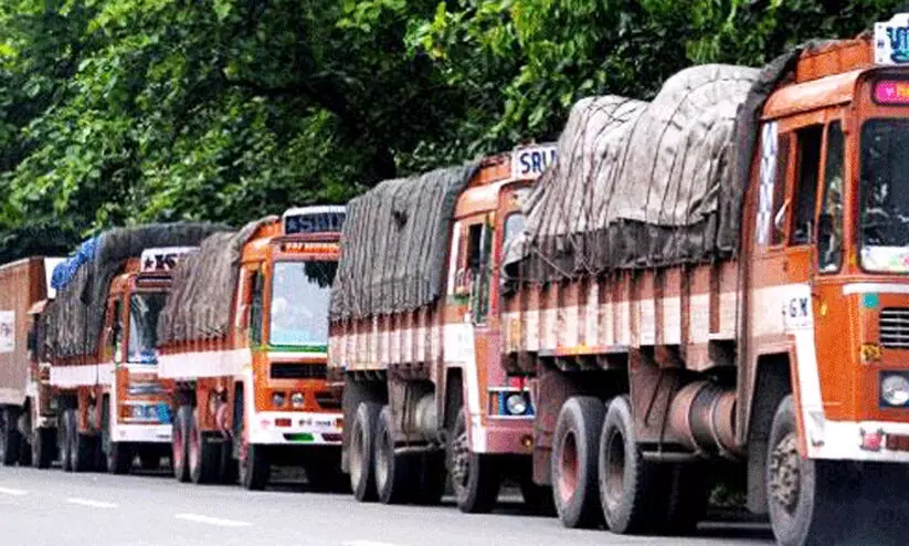 കൊച്ചി-ധനുഷ് കോടി ദേശീയപാതയിൽ ചരക്ക് വാഹനങ്ങൾക്ക് നിയന്ത്രണം കൊച്ചി-ധനുഷ് കോടി ദേശീയപാതയിൽ ചരക്ക് വാഹനങ്ങൾക്ക് നിയന്ത്രണം