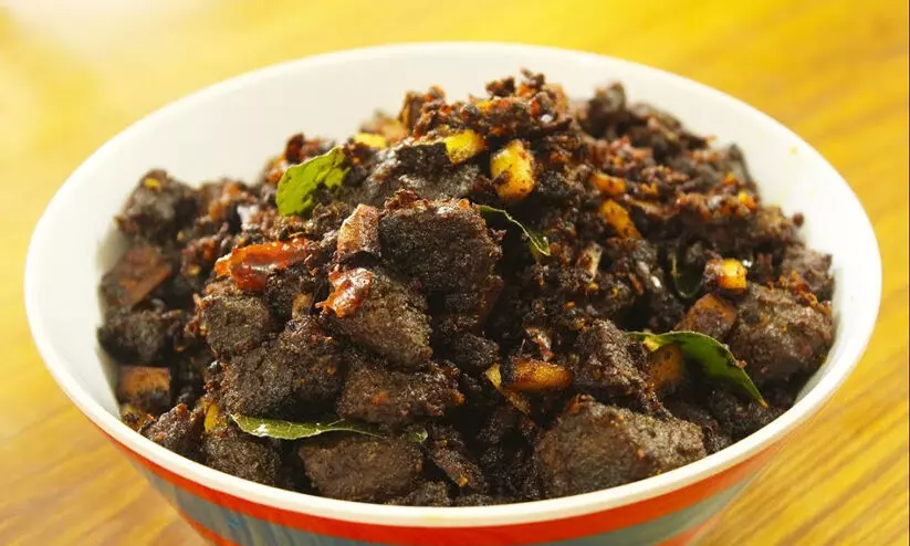 സ്കൂളിൽ ബീഫ് കൊണ്ടുവന്നു; പ്രധാനാധ്യാപിക ജയിലിൽ സ്കൂളിൽ ബീഫ് കൊണ്ടുവന്നു; പ്രധാനാധ്യാപിക ജയിലിൽ