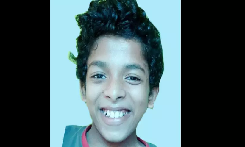 വി​ദ്യാ​ർ​ഥി കു​ള​ത്തി​ൽ മു​ങ്ങി​മ​രി​ച്ചു