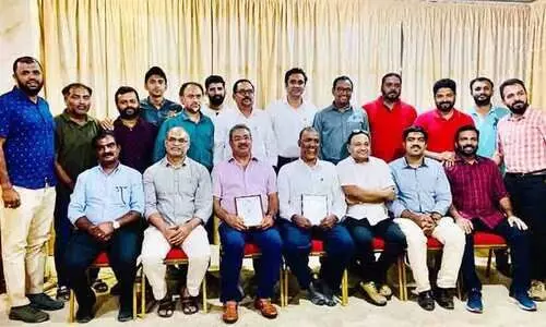 അബൂബക്കർ മേഴത്തൂരിനും രാജൻ നമ്പ്യാർക്കും യാത്രയയപ്പ്