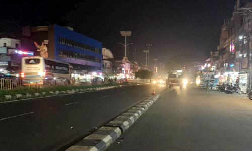 സൗര വിളക്കുകളും മിഴിചിമ്മി, ഇരുട്ടിലായി കാഞ്ഞങ്ങാട് നഗരം