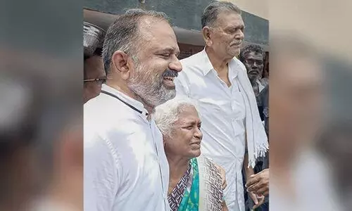 തന്‍റെ മോചനത്തിനായി വർഷങ്ങളോളം നിയമ പോരാട്ടം നടത്തിയ അമ്മക്ക് നന്ദി അറിയിച്ച് പേരറിവാളൻ