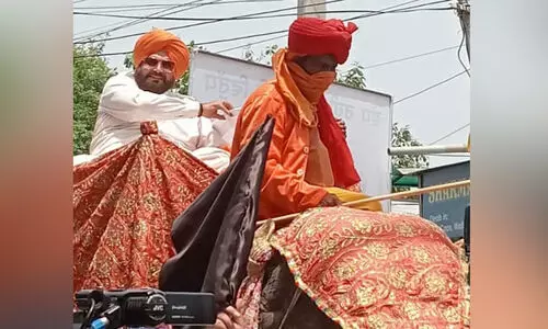 വിലക്കയറ്റത്തിനെതിരെ പ്രതിഷേധം; ആനപ്പുറത്ത് കയറി നവജ്യോത് സിങ് സിദ്ധു