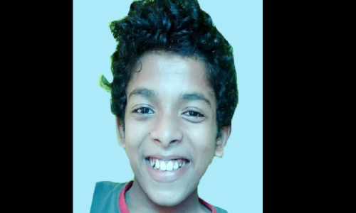 വി​ദ്യാ​ർ​ഥി കു​ള​ത്തി​ൽ മു​ങ്ങി​മ​രി​ച്ചു