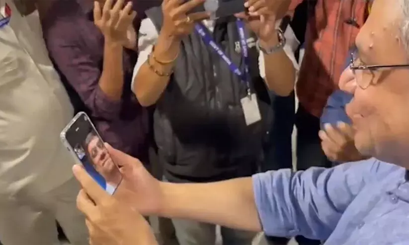 5ജി നെറ്റ്‌വർക്കിൽ നിന്ന് വിഡിയോ കോൾ ചെയ്ത് അശ്വിനി വൈഷ്ണവ് VIDEO