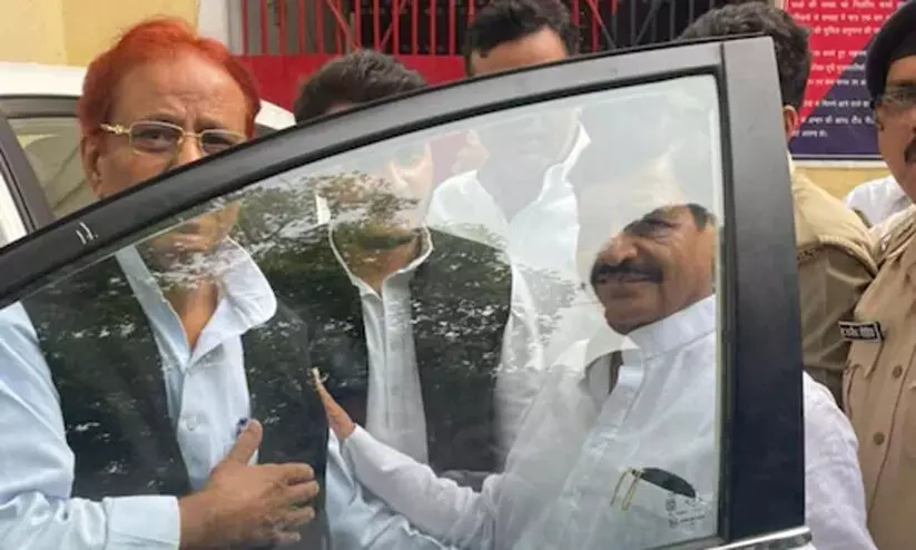 27 മാസത്തെ ജയിൽ വാസം: അഅ്സംഖാൻ പുറത്തിറങ്ങി