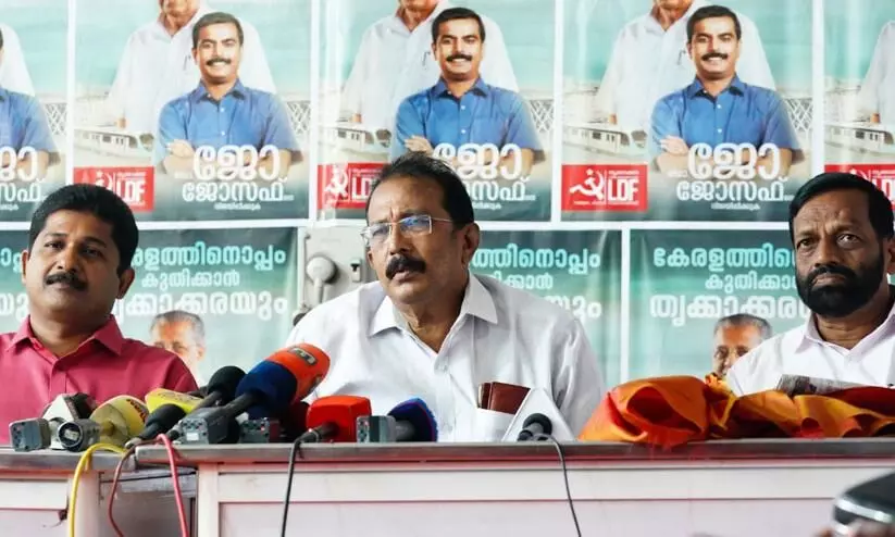 സ്ഥാനാർഥി നിർണയത്തിൽ പ്രതിഷേധം: ഡി.സി.സി ജനറൽ സെക്രട്ടറി കോൺ​ഗ്രസ് വിട്ടു; ഇനി എൽ.ഡി.എഫിനൊപ്പം