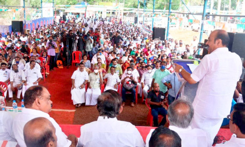 കേരളത്തെ പിറകോട്ടടിപ്പിച്ച ആറുവർഷങ്ങൾ