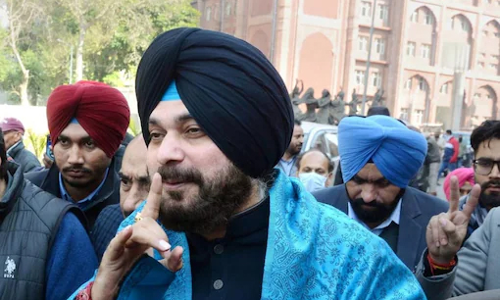 നവ്ജ്യോത് സിങ് സിദ്ദു ഇന്ന് കോടതിയിൽ കീഴടങ്ങും