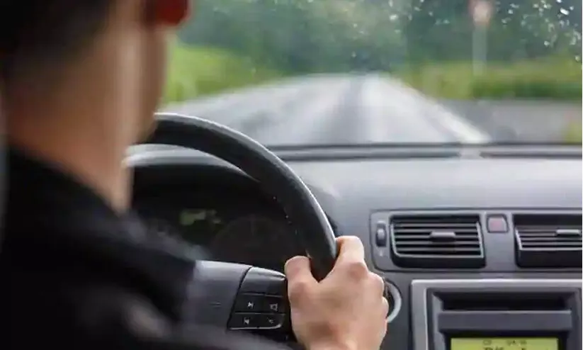 സൗദിയിൽ ഹൗസ് ഡ്രൈവര്മാര് ഉൾപ്പെടെയുള്ള ഗാര്ഹിക ജോലിക്കാർക്ക് ലെവി ഈടാക്കാനുള്ള ആദ്യഘട്ടം നാളെ മുതല് നിലവില് വരും സൗദിയിൽ ഹൗസ് ഡ്രൈവര്മാര് ഉൾപ്പെടെയുള്ള ഗാര്ഹിക ജോലിക്കാർക്ക് ലെവി ഈടാക്കാനുള്ള ആദ്യഘട്ടം നാളെ മുതല് നിലവില് വരും