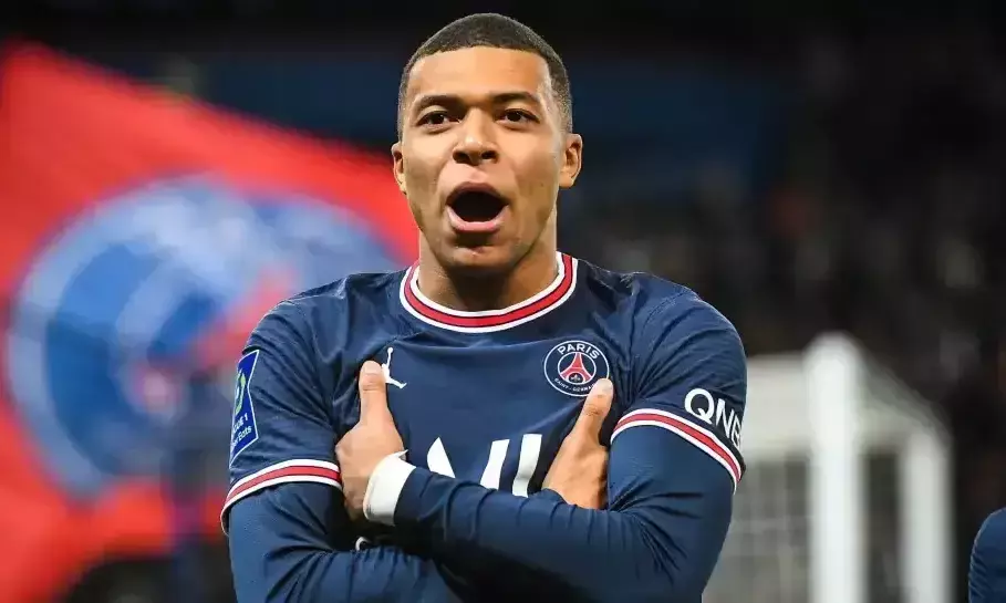 എംബാപെ പി.എസ്.ജിയിൽ തുടരും എംബാപെ പി.എസ്.ജിയിൽ തുടരും