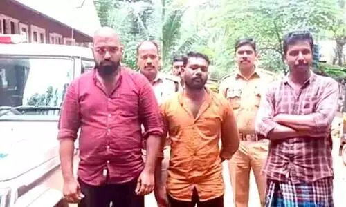 വാഹന പരിശോധനക്കിടെ പൊലീസിനെ  ആക്രമിച്ച മൂന്നുപേര്‍ പിടിയില്‍