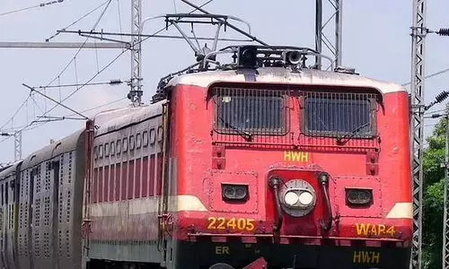 പ്രതിഷേധം ഫലംകണ്ടു, പരശുറാം ഭാഗികമായി ഓടും