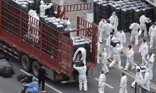 കോവിഡ് നെഗറ്റീവായ 13,000-ത്തിലധികം ആളുകളെ ചൈന നിർബന്ധിതമായി ക്വാറന്റൈനിലാക്കിയതായി റിപ്പോർട്ട്