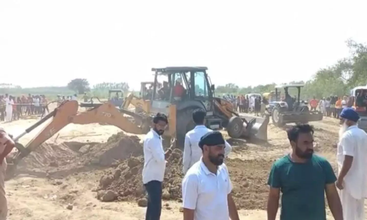 പഞ്ചാബിൽ കുഴൽകിണറിൽ വീണ ആറു വയസ്സുകാരൻ മരിച്ചു; പുറത്തെടുത്തത് ഒമ്പത് മണിക്കൂറിനുശേഷം