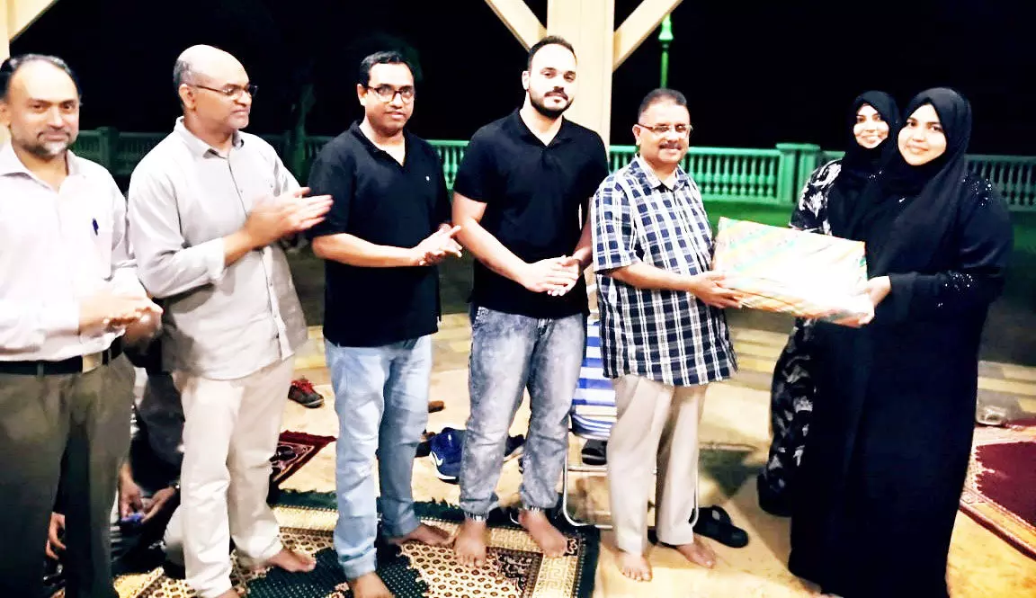 ത​നി​മ പോ​സ്റ്റ​ർ മ​ത്സ​ര​വി​ജ​യി​ക​ൾ​ക്ക് സ​മ്മാ​ന​വി​ത​ര​ണം