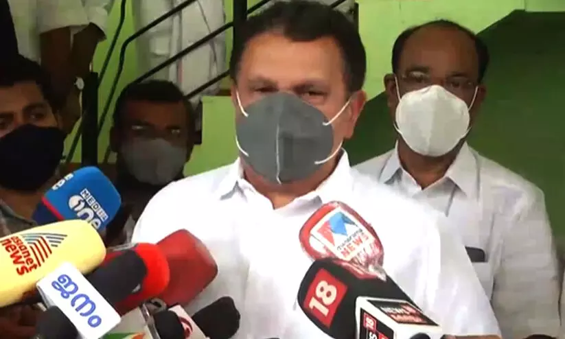 പി.സി. ജോർജിനെ അറസ്റ്റ് ചെയ്യാതെ സർക്കാർ ഒത്തുകളിക്കുന്നു -കെ. മുരളീധരൻ പി.സി. ജോർജിനെ അറസ്റ്റ് ചെയ്യാതെ സർക്കാർ ഒത്തുകളിക്കുന്നു -കെ. മുരളീധരൻ