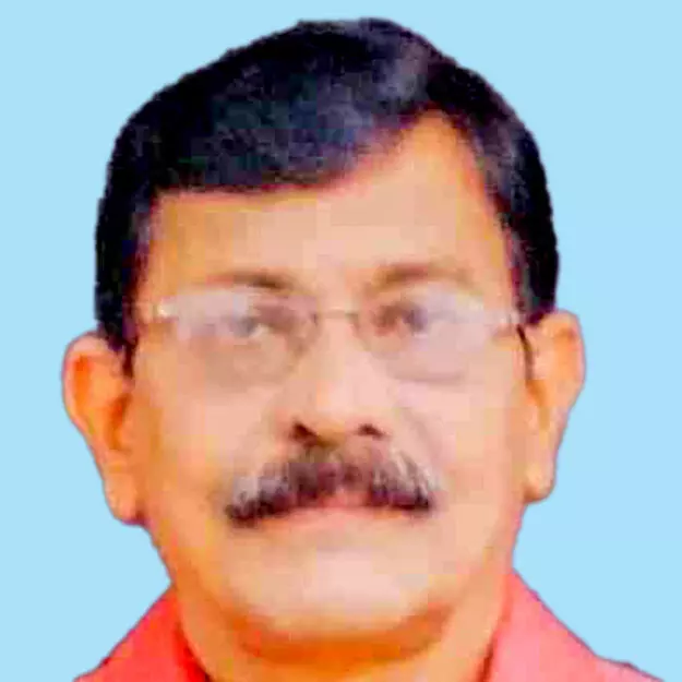 ര​വീ​ന്ദ്ര മേ​നോ​ൻ