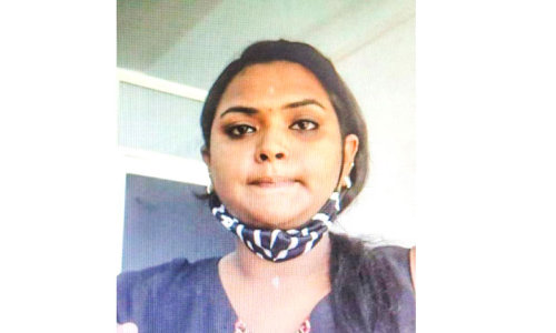 മുക്കുപണ്ടം പണയംവെച്ച് തട്ടിപ്പ്; യുവതി നൽകിയത്   വ്യാജ ആധാർ കാർഡ്