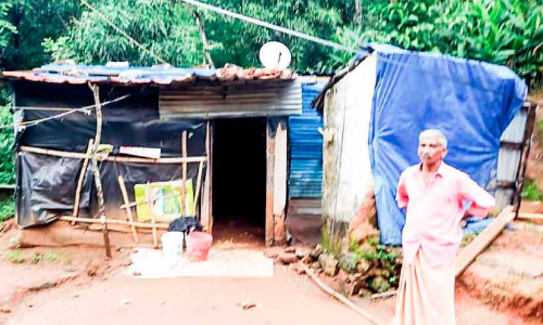 അന്തിയുറങ്ങാന്‍ വീടില്ല; കൂരയിൽ കണ്ണീർ മഴയിൽ  അഞ്ചംഗ കുടുംബം