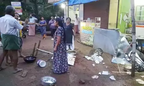 പാർട്ടി ഫണ്ട് നൽകിയില്ല; സി.പിഐ ബ്രാഞ്ച് സെക്രട്ടറിയുടെ നേതൃത്വത്തിൽ ഹോട്ടൽ അടിച്ചു തകർത്തു VIDEO