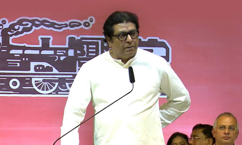 അയോധ്യ സന്ദർശനം മാറ്റിവെച്ചതിന് പിന്നാലെ ശസ്ത്രക്രിയക്ക് വിധേയനാകാനൊരുങ്ങി രാജ് താക്കറെ