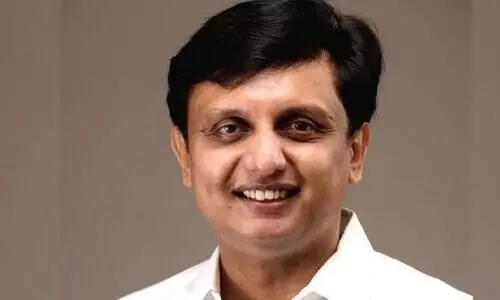 എളമരം കടവ്​ പാലം: കേന്ദ്രമന്ത്രിയെ ക്ഷണിച്ചതാണെന്ന് മന്ത്രി റിയാസ്​