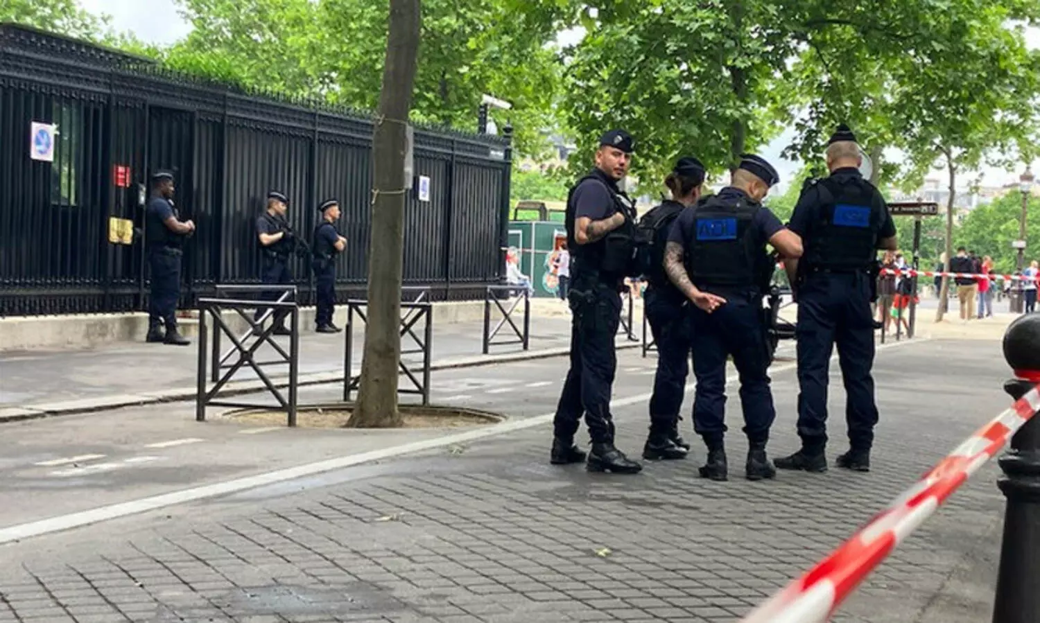 പാരീസിലെ ഖത്തർ എംബസിയിൽ സുരക്ഷാ ജീവനക്കാരൻ കൊല്ലപ്പെട്ടു