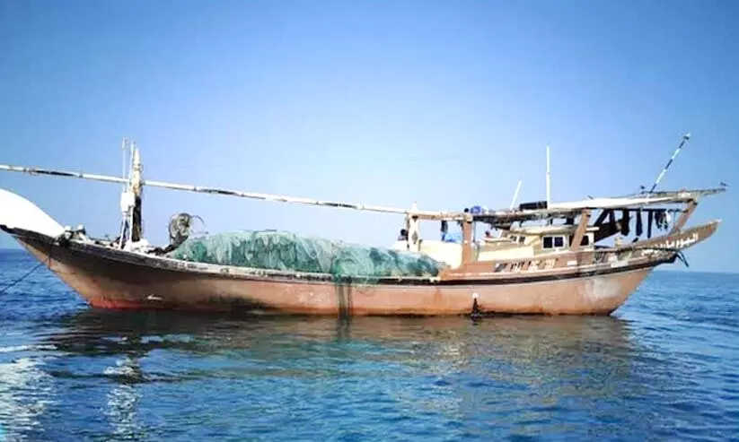 അ​ന​ധി​കൃ​ത മ​ത്സ്യ​ബ​ന്ധ​നം: 43 വി​ദേ​ശി​ക​ൾ പി​ടി​യി​ൽ