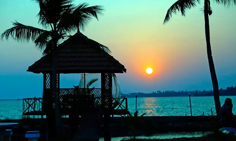 പച്ചപ്പിെൻറ ചന്തം ചാർത്തി ദേവികുളങ്ങര പച്ചപ്പിെൻറ ചന്തം ചാർത്തി ദേവികുളങ്ങര