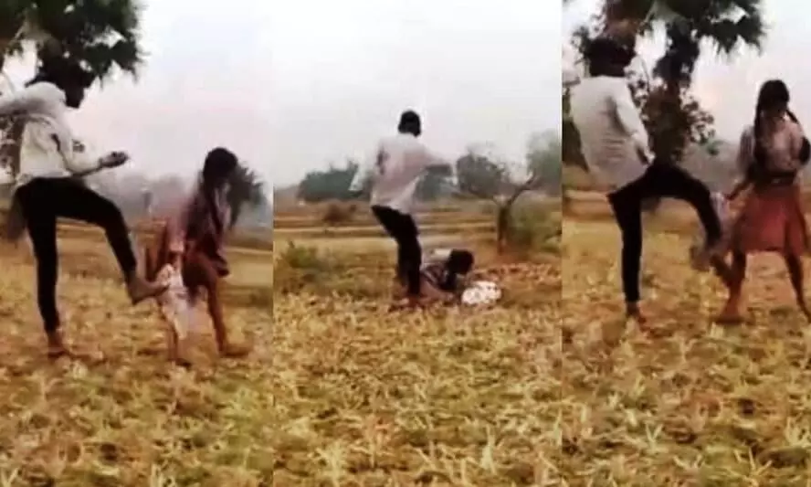 ചവിട്ടി വീഴ്ത്തി, വീണ്ടും തുടരെ ചവിട്ടി; വിദ്യാർഥിനിക്ക് ക്രൂര മർദനം, വിഡിയോ പങ്കുവെച്ച് അന്വേഷണത്തിന് നിർദേശിച്ച് ഝാർഖണ്ഡ് മുഖ്യമന്ത്രി