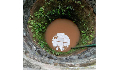 ഓവുചാലുകളുടെ അശാസ്ത്രീയത; കിണറുകളിൽ ചളിവെള്ളം