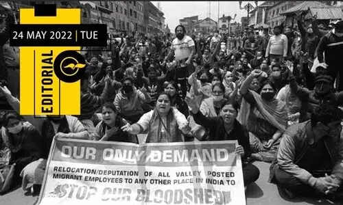 ക​ശ്മീ​രി പ​ണ്ഡി​റ്റു​ക​ൾ വ​ഞ്ചി​ക്ക​പ്പെ​ടു​മ്പോ​ൾ