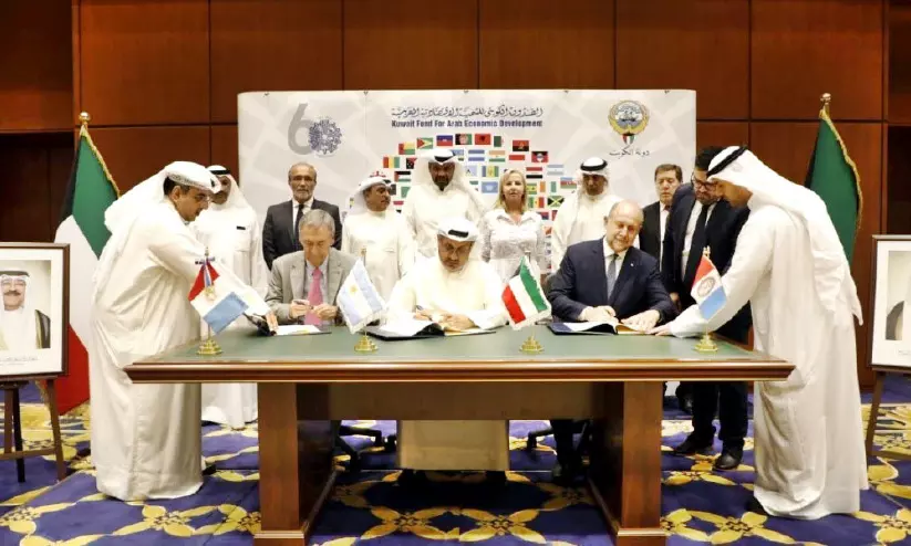 അർജന്റീനക്ക് കുവൈത്തിന്റെ 49.5 ദശലക്ഷം ഡോളർ വായ്പ അർജന്റീനക്ക് കുവൈത്തിന്റെ 49.5 ദശലക്ഷം ഡോളർ വായ്പ