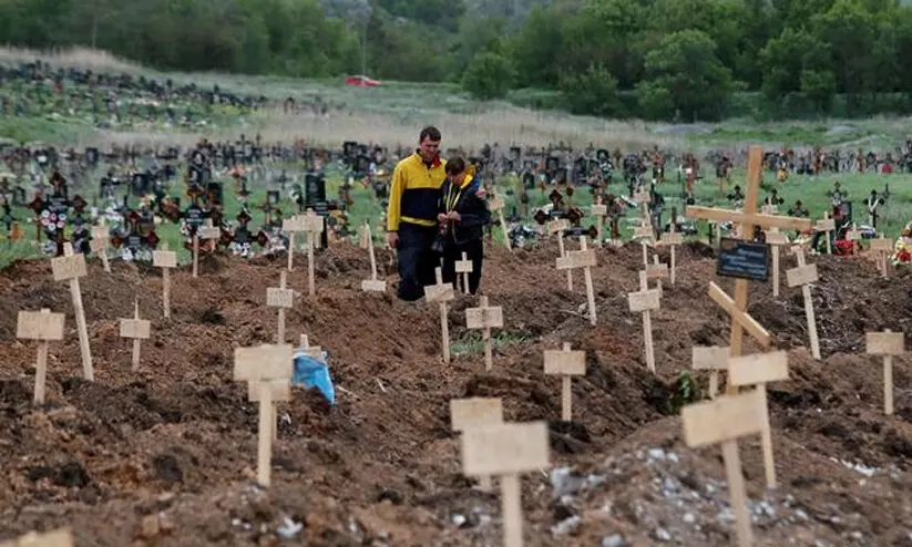 Mariupol dead bodies