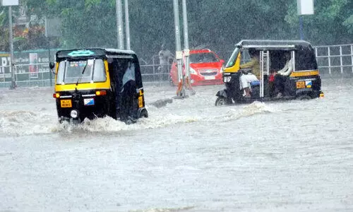 മുന്നിൽ മഴക്കാലം; മാവൂർ റോഡ്​   മാലിന്യത്തടാകമാകും
