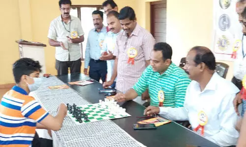 സം​സ്ഥാ​ന അ​ണ്ട​ർ 17 ചെ​സി​ന് ബ​ത്തേ​രി​യി​ൽ തു​ട​ക്കം