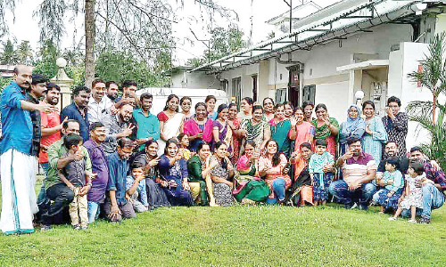 ഓർമകൾ പൂത്തുലഞ്ഞ്​ പൂർവവിദ്യാർഥി സമാഗമം