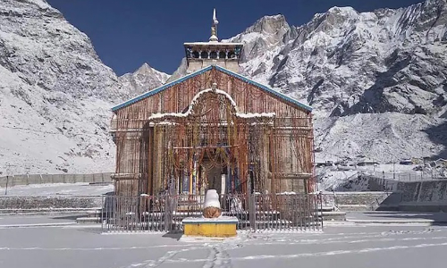 കനത്ത മഴയെ തുടർന്ന്‌ കേദാർനാഥ്‌ യാത്ര നിർത്തിവച്ചു